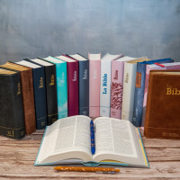 Bible Segond 21 compacte - couverture rigide Skivertex noire